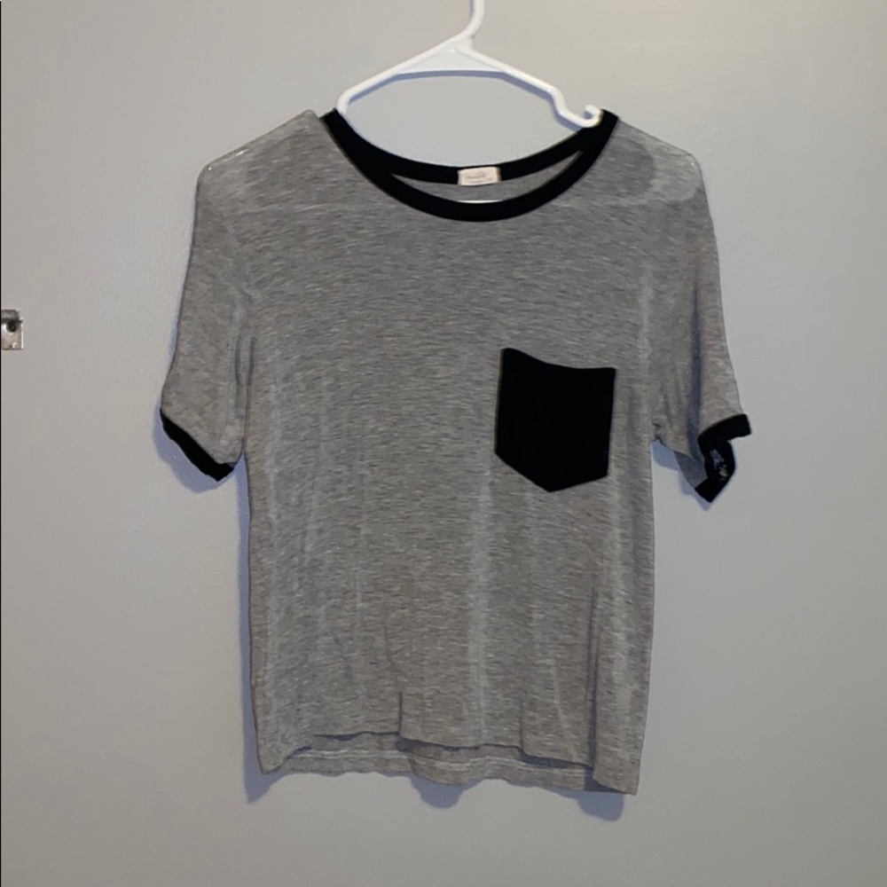 Tee shirt